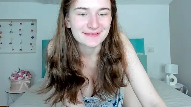 Snapshot of L1ittle_kitty_ chatting on September 2025 05:08:01 AM L1ittle kitty online show from September 2025 05:08:01 AM