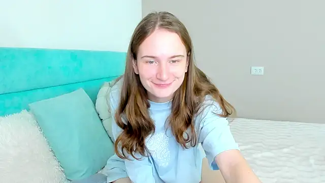 Snapshot of L1ittle_kitty_ chatting on September 2025 05:35:02 AM L1ittle kitty online show from September 2025 05:35:02 AM