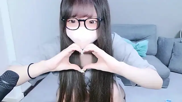 Snapshot of ASUKA_ch chatting on April 2026 12:21:01 PM ASUKA ch online show from April 2026 12:21:01 PM