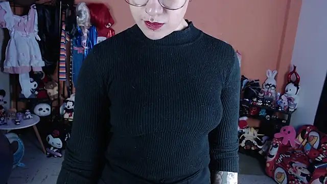 MissMiia2 online show from May 2026 12:24:01 PM