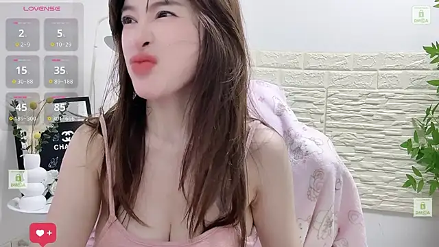 Snapshot of Carly_1 chatting on July 2026 06:38:01 AM Carly 1 online show from July 2026 06:38:01 AM