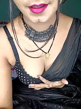 Snapshot of Diamond_queeen chatting on January 2025 04:10:01 PM Diamond queeen online show from January 2025 04:10:01 PM