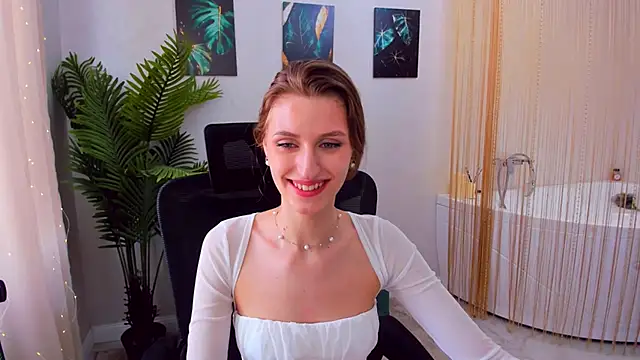 Snapshot of NaturalBeaty chatting on February 2025 09:59:02 AM NaturalBeaty online show from February 2025 09:59:02 AM
