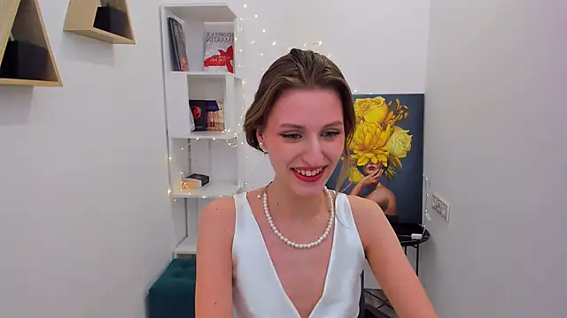 Snapshot of NaturalBeaty chatting on February 2025 09:34:02 AM NaturalBeaty online show from February 2025 09:34:02 AM