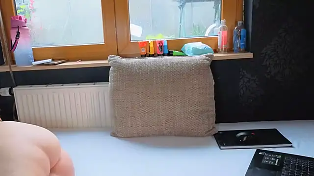 SherryOutdoor1 online show from October 2025 07:45:01 AM