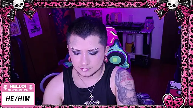 Snapshot of masterkevinftm chatting on June 2026 06:56:01 AM masterkevinftm online show from June 2026 06:56:01 AM