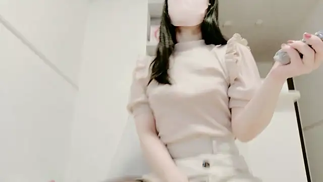 IORio2 online show from November 2025 07:59:02 PM