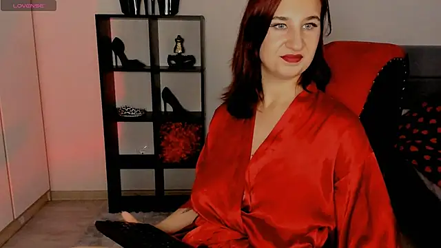 Snapshot of Goddess_Sophie chatting on July 2026 07:28:01 AM Goddess Sophie online show from July 2026 07:28:01 AM