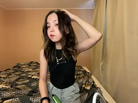 Snapshot of lalallalalaa- chatting on January 2025 06:01:02 AM lalallalalaa- online show from January 2025 06:01:02 AM