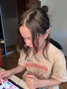 Snapshot of lalallalalaa- chatting on January 2025 07:51:02 AM lalallalalaa- online show from January 2025 07:51:02 AM