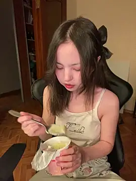 Snapshot of lalallalalaa- chatting on February 2025 10:24:02 AM lalallalalaa- online show from February 2025 10:24:02 AM