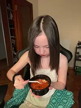 Snapshot of lalallalalaa- chatting on February 2025 01:41:02 AM lalallalalaa- online show from February 2025 01:41:02 AM