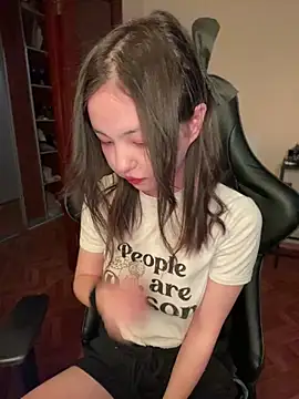 Snapshot of lalallalalaa- chatting on February 2025 03:18:02 AM lalallalalaa- online show from February 2025 03:18:02 AM