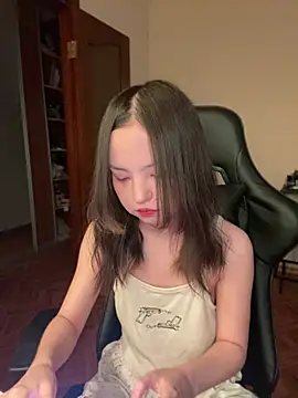 Snapshot of lalallalalaa- chatting on February 2025 08:22:02 AM lalallalalaa- online show from February 2025 08:22:02 AM