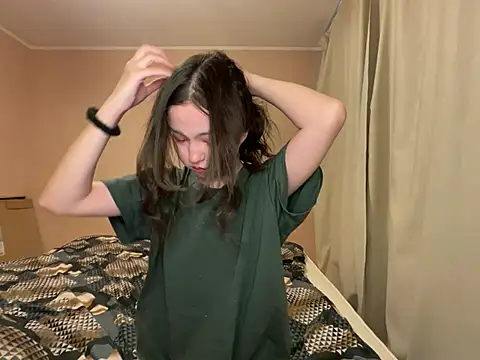 Snapshot of lalallalalaa- chatting on March 2025 10:13:02 AM lalallalalaa- online show from March 2025 10:13:02 AM