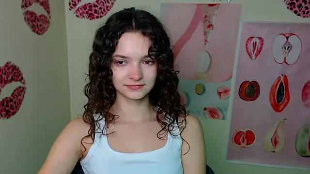 Snapshot of _SusieSu_ chatting on December 2025 07:28:01 AM SusieSu online show from December 2025 07:28:01 AM