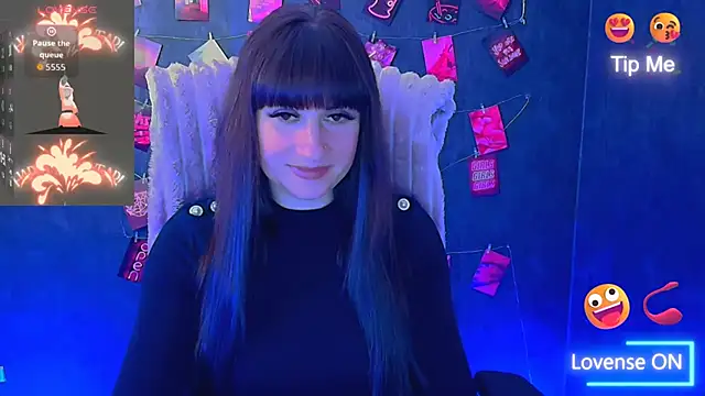 Snapshot of Violla_My chatting on April 2026 05:46:01 AM Violla My online show from April 2026 05:46:01 AM