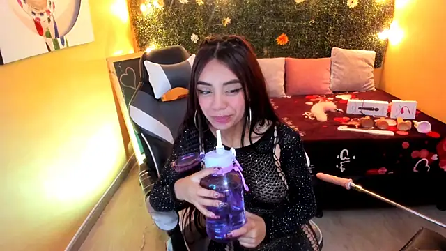 Tiffany sander online show from February 2025 07:18:01 AM