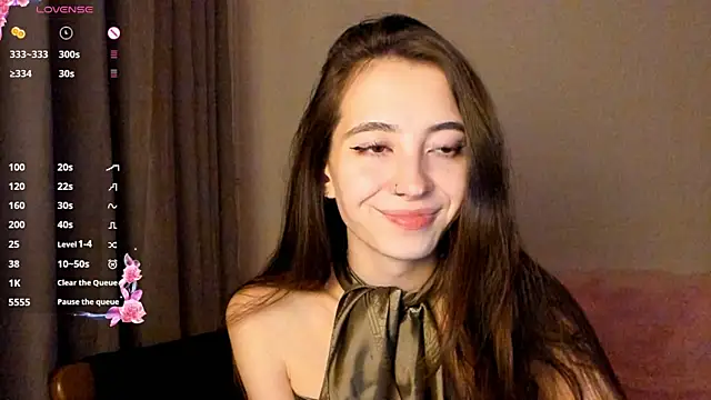 EvaBradley online show from October 2025 06:39:02 PM