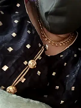 Anamika Kapoor online show from January 2025 06:36:02 PM