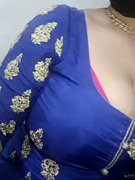 Anamika Kapoor online show from January 2025 10:41:02 PM