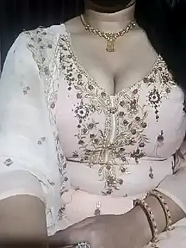 Anamika Kapoor online show from February 2025 07:27:02 PM