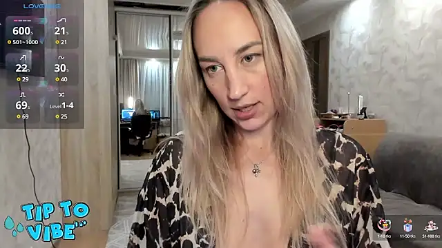 Snapshot of lady_Nati chatting on February 2025 03:27:01 PM lady Nati online show from February 2025 03:27:01 PM