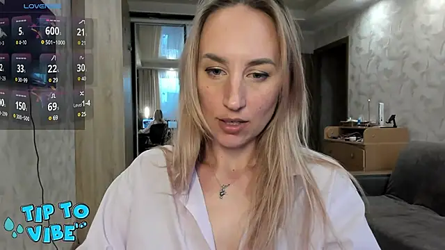 Snapshot of lady_Nati chatting on March 2025 01:49:01 PM lady Nati online show from March 2025 01:49:01 PM