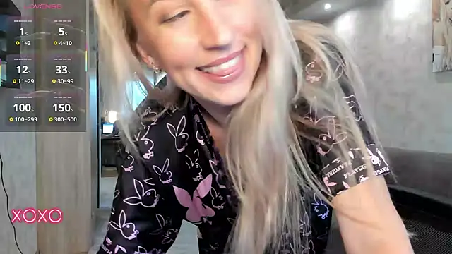 Snapshot of lady_Nati chatting on September 2025 01:38:02 PM lady Nati online show from September 2025 01:38:02 PM