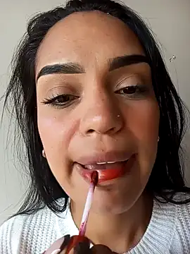 Snapshot of Sara-77 chatting on December 2024 07:32:02 PM Sara-77 online show from December 2024 07:32:02 PM