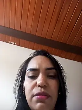 Snapshot of Sara-77 chatting on January 2025 09:39:02 PM Sara-77 online show from January 2025 09:39:02 PM