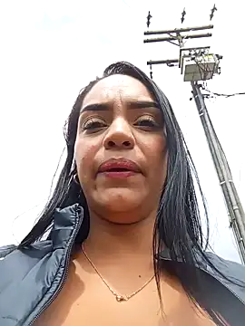 Snapshot of Sara-77 chatting on January 2025 06:25:01 PM Sara-77 online show from January 2025 06:25:01 PM