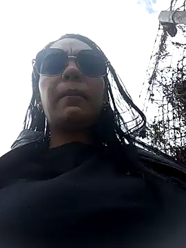 Snapshot of Sara-77 chatting on January 2025 03:40:01 PM Sara-77 online show from January 2025 03:40:01 PM