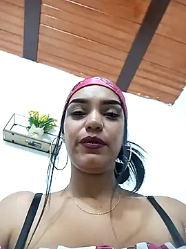 Snapshot of Sara-77 chatting on January 2025 06:47:01 PM Sara-77 online show from January 2025 06:47:01 PM