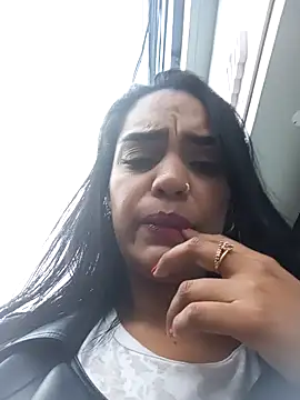 Snapshot of Sara-77 chatting on February 2025 08:23:02 PM Sara-77 online show from February 2025 08:23:02 PM