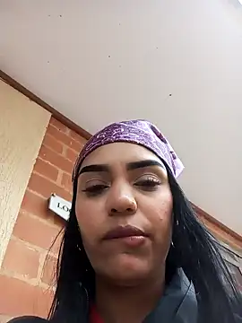 Snapshot of Sara-77 chatting on February 2025 09:36:01 PM Sara-77 online show from February 2025 09:36:01 PM