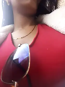 Snapshot of Sara-77 chatting on March 2025 09:37:01 PM Sara-77 online show from March 2025 09:37:01 PM