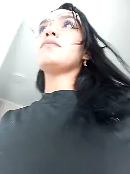 Snapshot of Sara-77 chatting on September 2025 03:17:02 PM Sara-77 online show from September 2025 03:17:02 PM