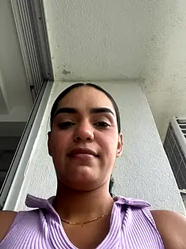 Snapshot of Sara-77 chatting on November 2025 05:59:01 PM Sara-77 online show from November 2025 05:59:01 PM