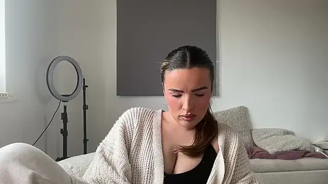 Snapshot of maisiesmithx chatting on March 2026 02:45:03 PM maisiesmithx online show from March 2026 02:45:03 PM