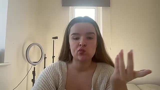 Snapshot of maisiesmithx chatting on March 2026 12:30:01 PM maisiesmithx online show from March 2026 12:30:01 PM