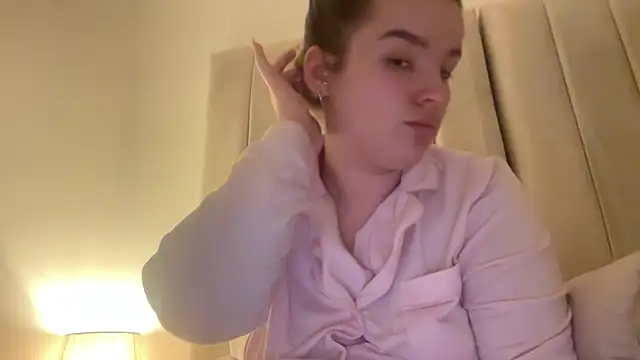 Snapshot of maisiesmithx chatting on March 2026 01:05:02 AM maisiesmithx online show from March 2026 01:05:02 AM