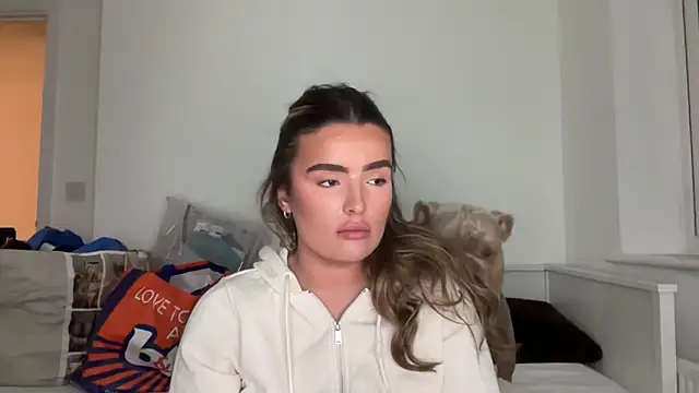 Snapshot of maisiesmithx chatting on April 2026 08:46:02 PM maisiesmithx online show from April 2026 08:46:02 PM