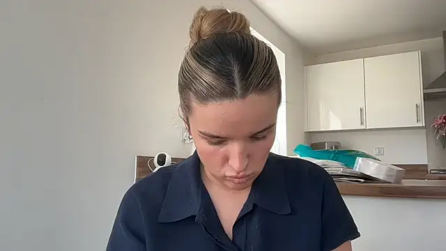 Snapshot of maisiesmithx chatting on April 2026 02:58:02 PM maisiesmithx online show from April 2026 02:58:02 PM