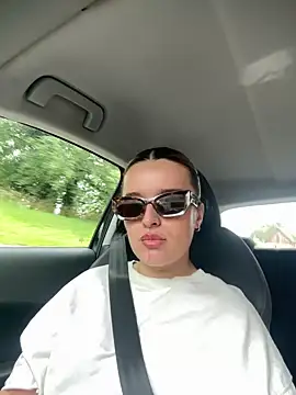 maisiesmithx online show from June 2026 01:48:02 PM