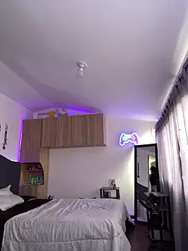 Snapshot of sue___0 chatting on March 2025 06:14:01 PM sue 0 online show from March 2025 06:14:01 PM