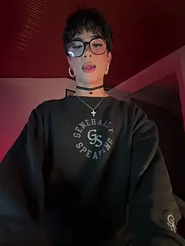 Snapshot of sue___0 chatting on December 2025 05:02:02 AM sue 0 online show from December 2025 05:02:02 AM