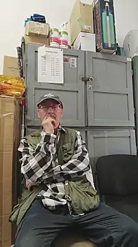 Snapshot of loverboyxxx69 chatting on November 2025 11:10:01 AM loverboyxxx69 online show from November 2025 11:10:01 AM