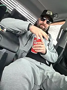 Beardedtattood online show from January 2026 02:10:01 PM