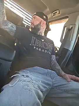 Beardedtattood online show from February 2026 02:27:02 PM